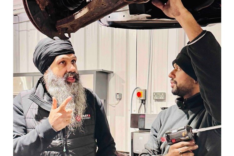 AmbiSinghCEOofE2RBinleyWoodsGarageL garage wire