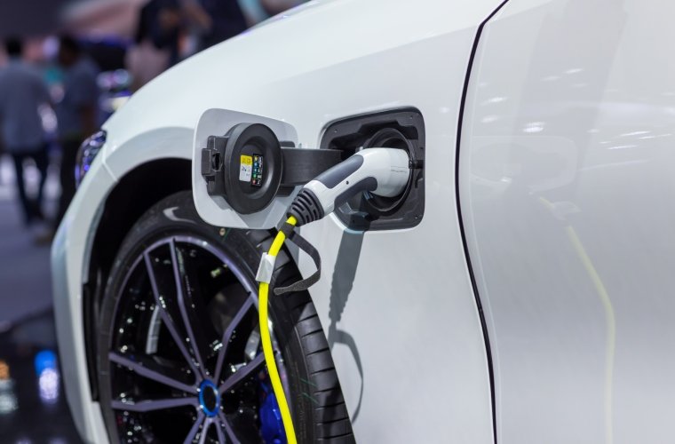 BT ends pilot scheme after 1 install to convert street cabinets into EV charging points 4 EV 5