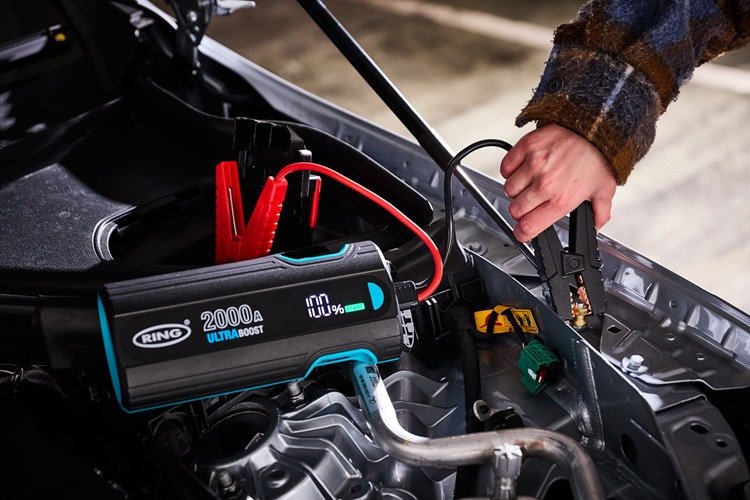 RING Ultraboost 2000a garage wire